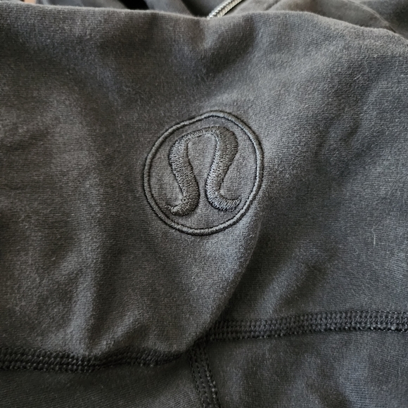 Lululemon Scuba Full Zip Hoodie Vintage Older Model Size 10 Black - Picture 5 of 7